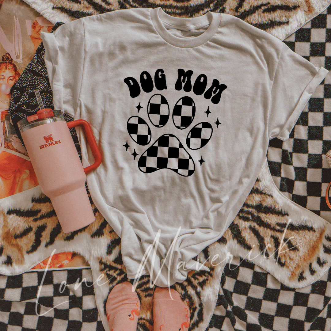 Dog Mom Tee/Sweatshirt