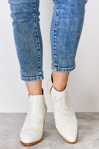 Ankle Embroidered Stitch Boots